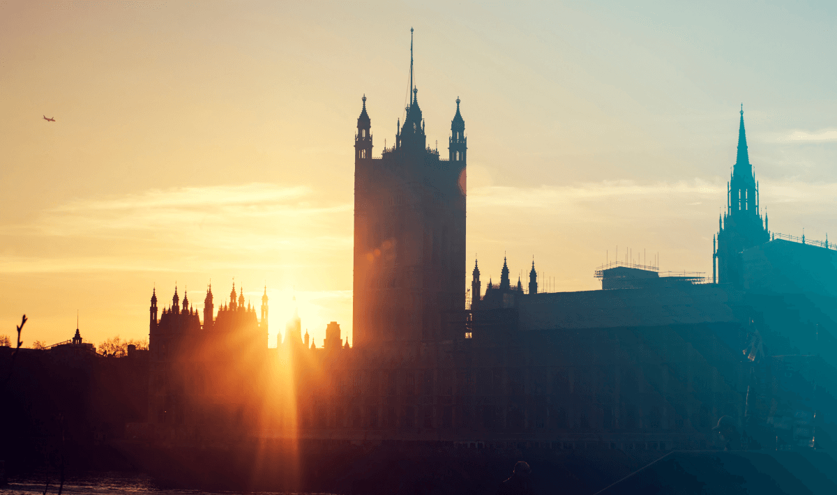 silhouette of buildings in london