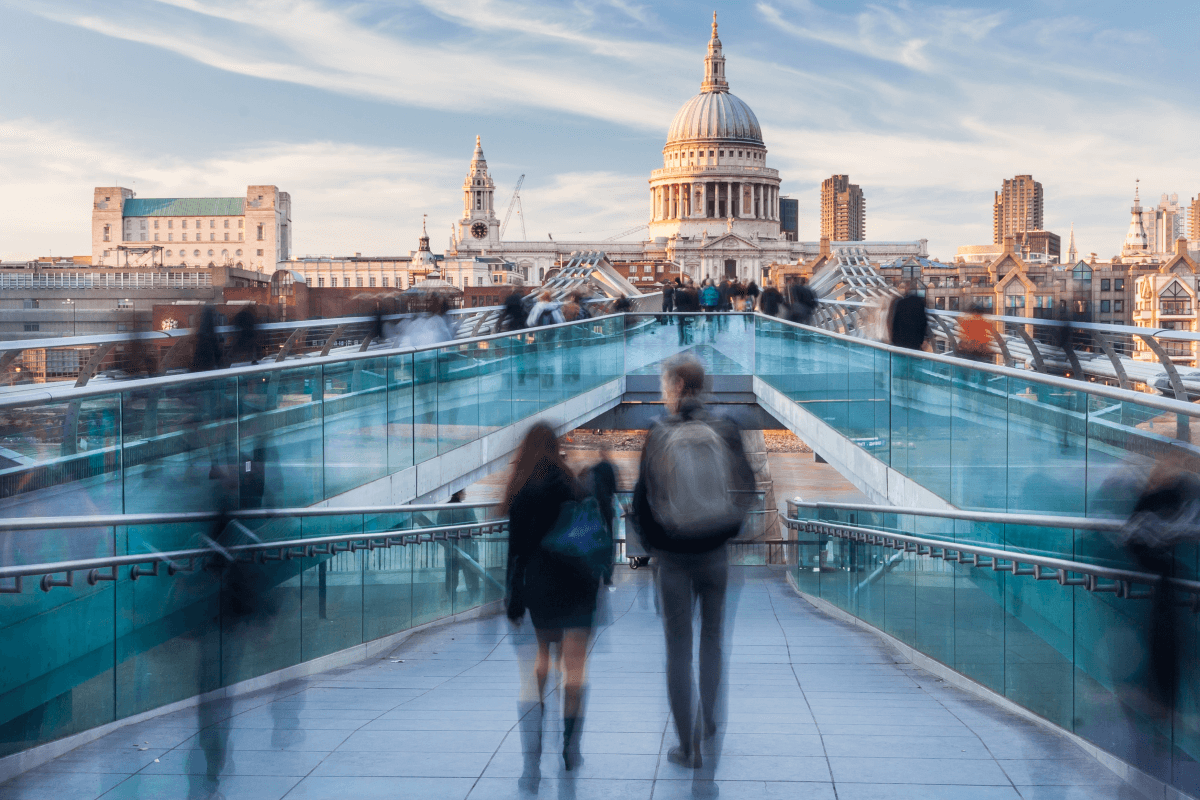uk citizens walking in london
